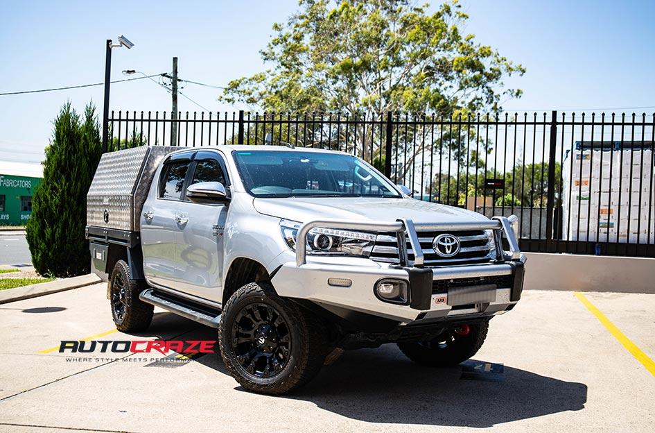 TOYOTA HILUX N80 4WD VAPOR MATTE BLACK